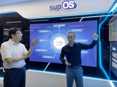 中国工业互联网研究院副院长冯旭一行调研蓝卓工业互联网信息服务平台